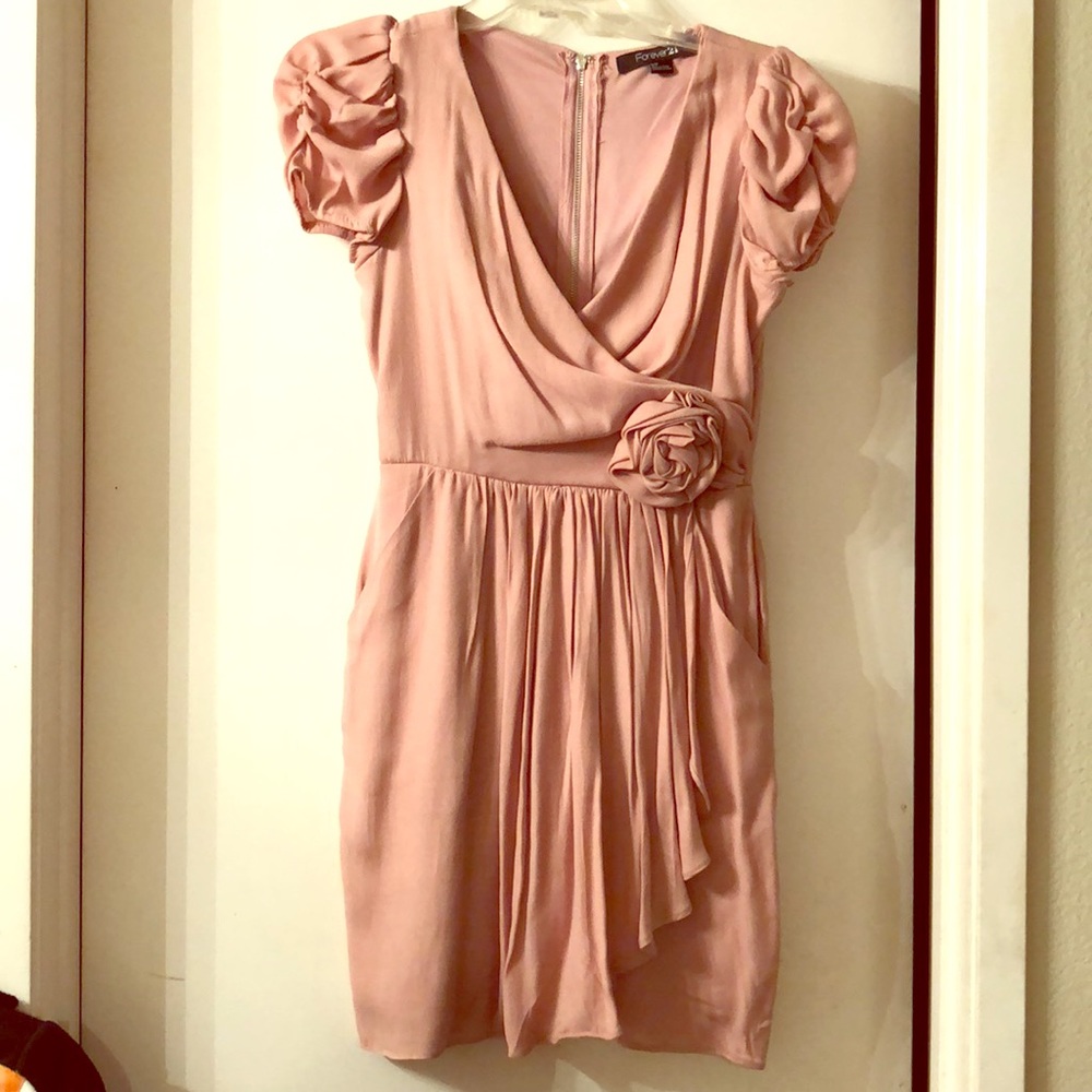 Super cute dress 😍💁🏻